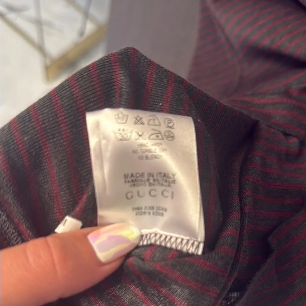 Gucci Striped V-Neck Classic Short Sleeve Shirt